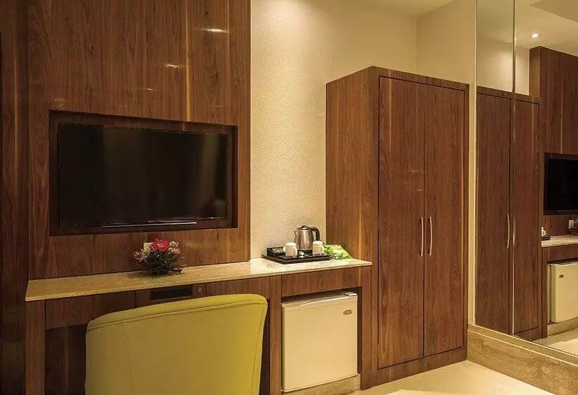 Hotel Regenta Inn Embassy