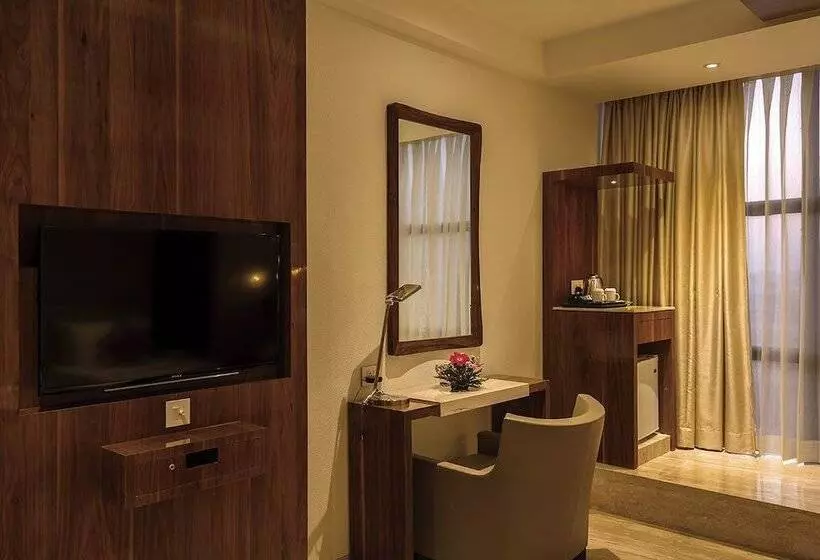 Hotel Regenta Inn Embassy