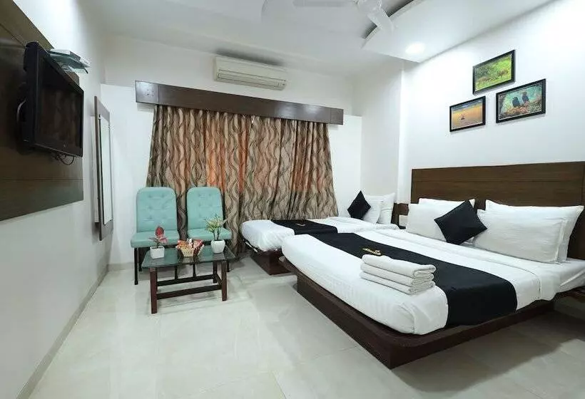 Saish Hotel Shirdi
