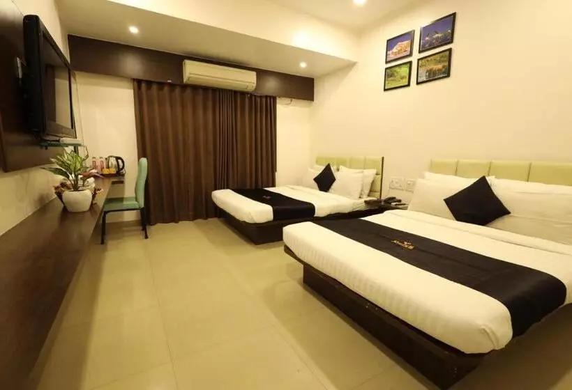 Saish Hotel Shirdi