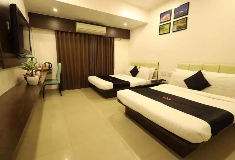 Saish Hotel Shirdi