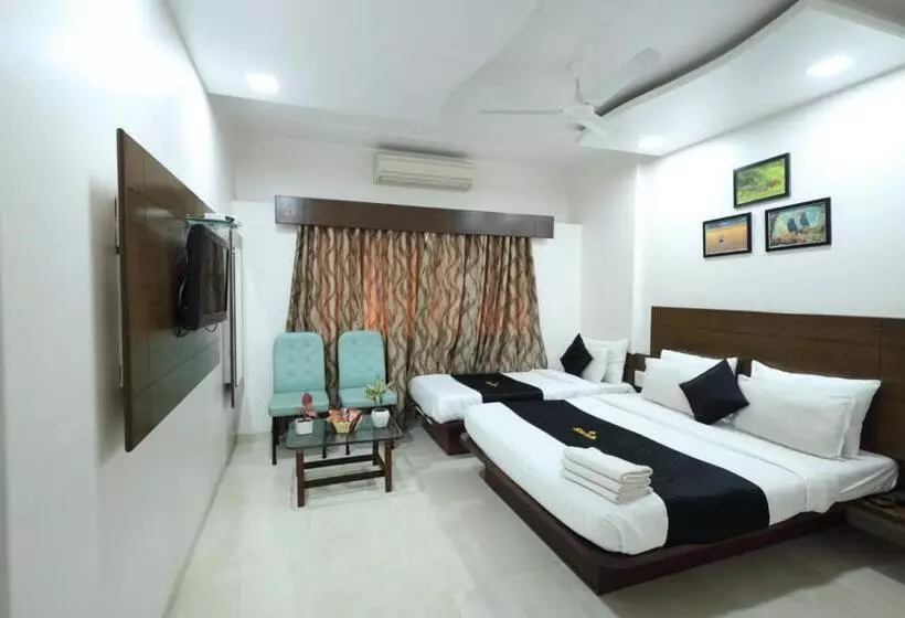 Saish Hotel Shirdi