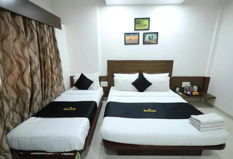 Saish Hotel Shirdi