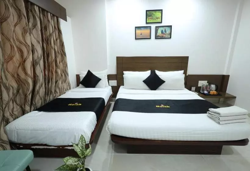 Saish Hotel Shirdi