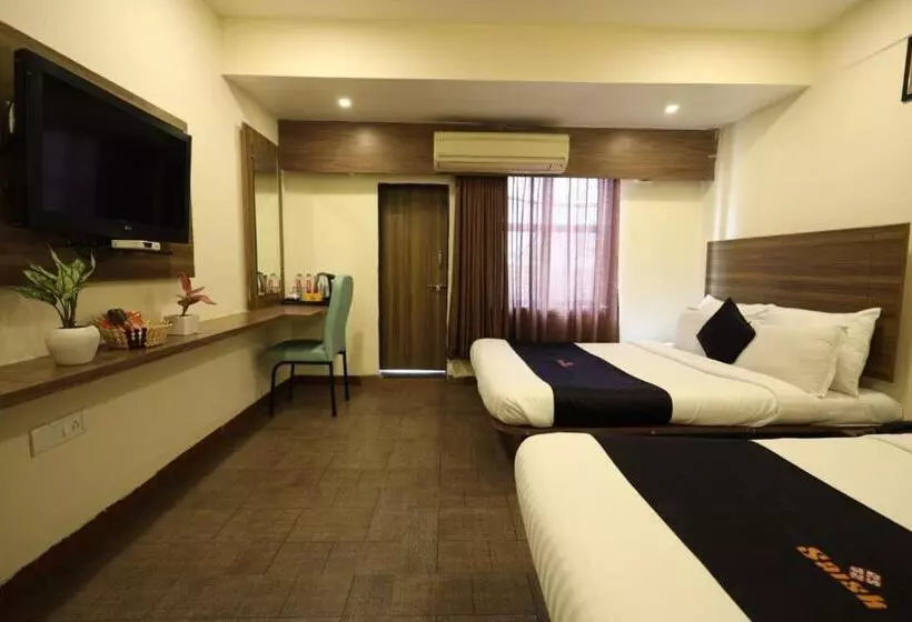 Saish Hotel Shirdi