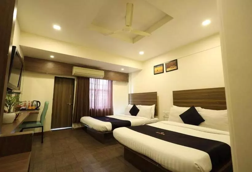 Saish Hotel Shirdi