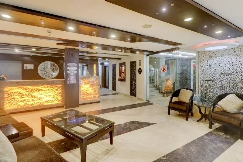 ホテル Townhouse 517 La Sapphire Near Delhi Airport