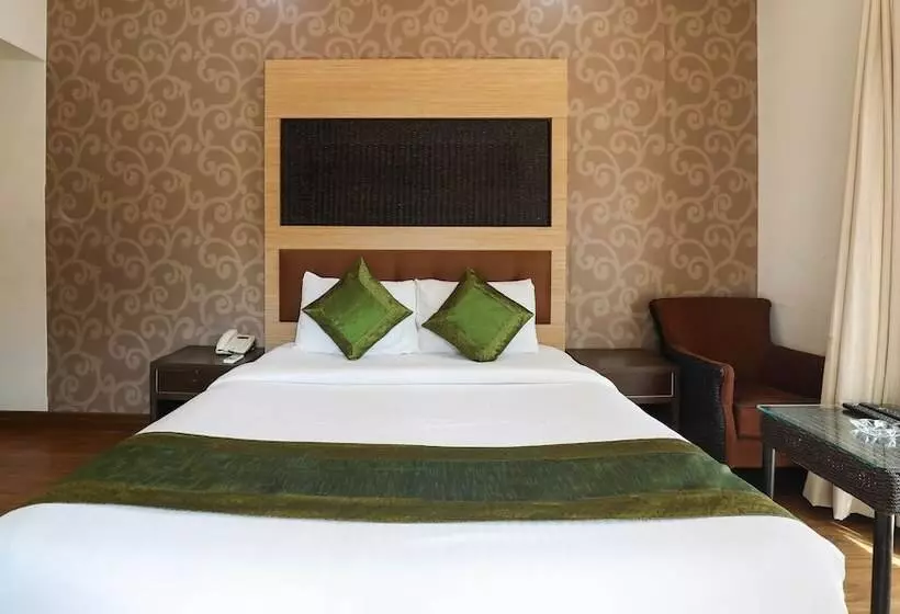 ホテル Treebo Trend White Mg