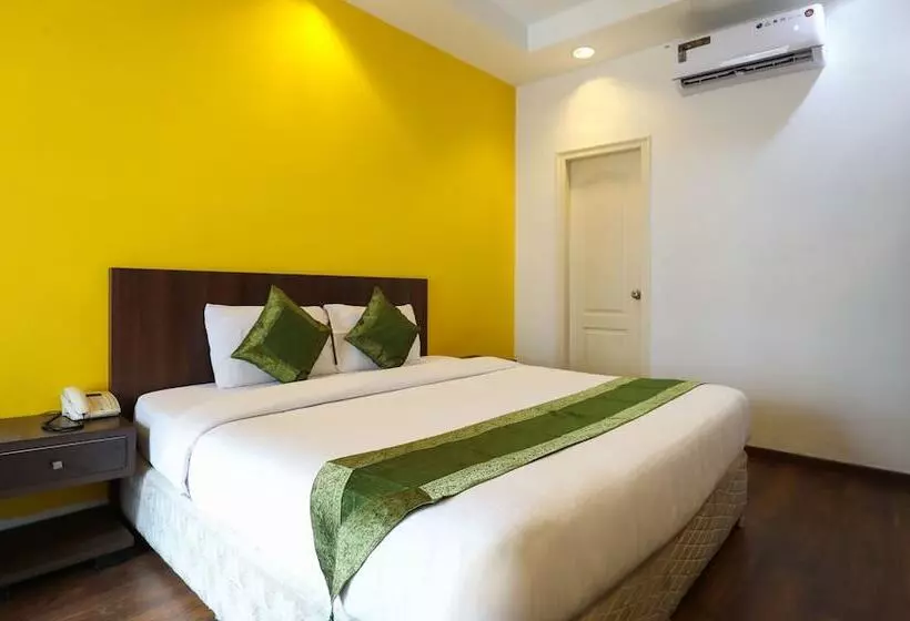 ホテル Treebo Trend White Mg