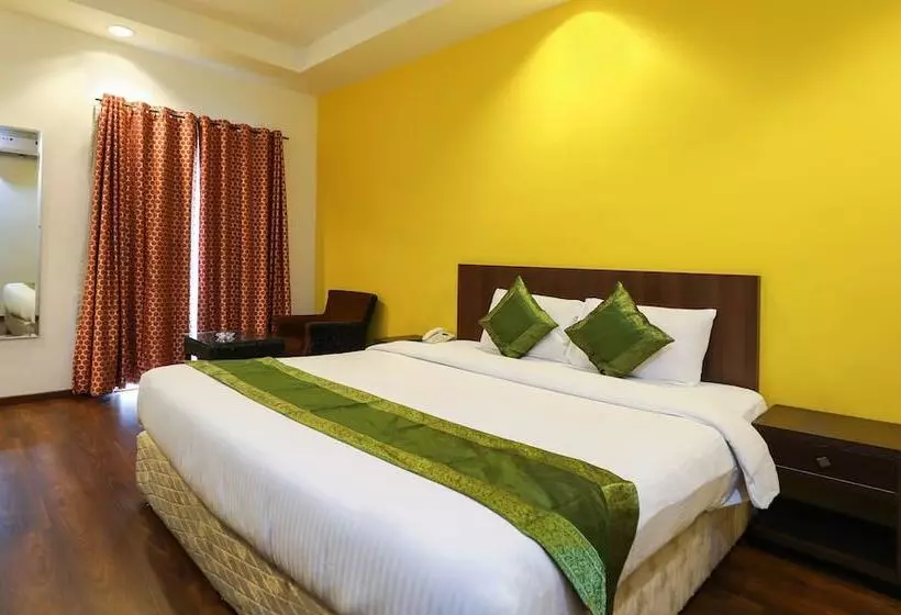 ホテル Treebo Trend White Mg