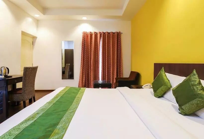 ホテル Treebo Trend White Mg