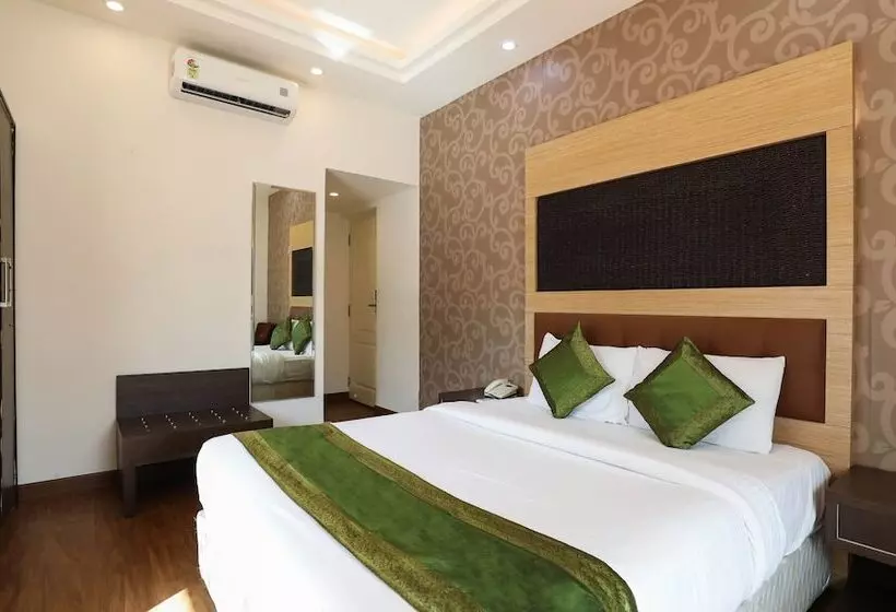 ホテル Treebo Trend White Mg