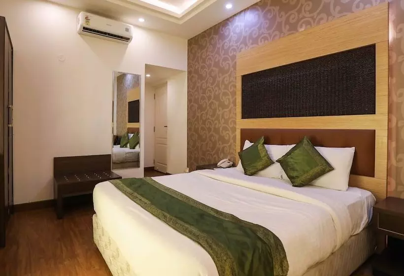 ホテル Treebo Trend White Mg