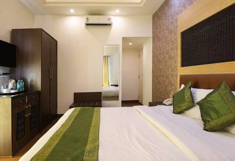 ホテル Treebo Trend White Mg