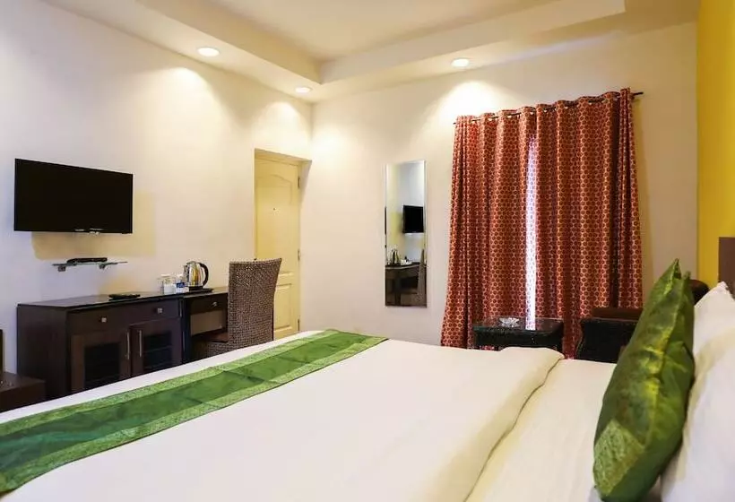 ホテル Treebo Trend White Mg