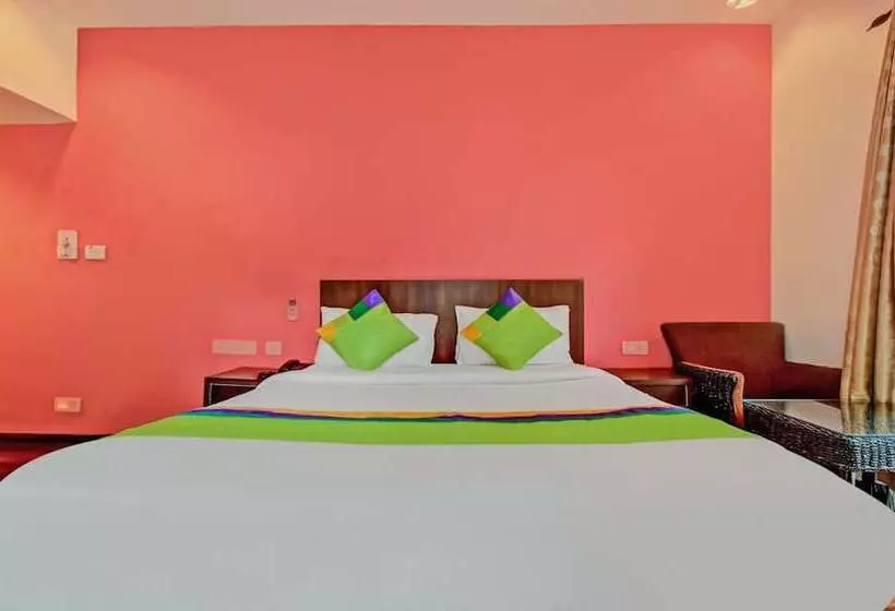 ホテル Treebo Trend White Mg