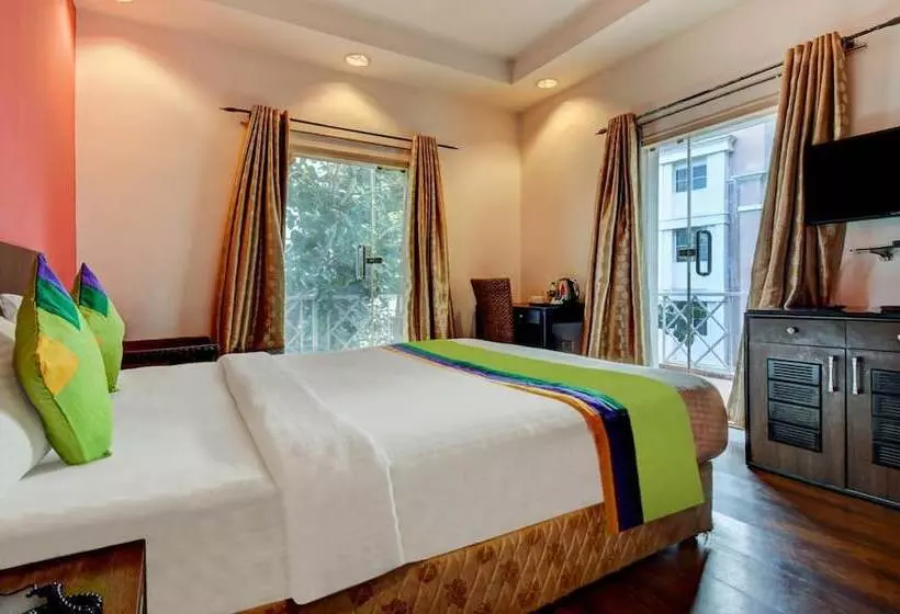 ホテル Treebo Trend White Mg