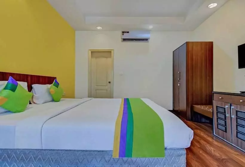 ホテル Treebo Trend White Mg