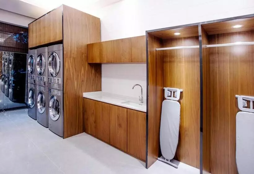 هتل Urcove By Hyatt Shanghai Pudong East