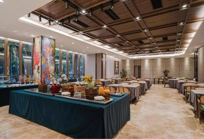 هتل Urcove By Hyatt Shanghai Pudong East