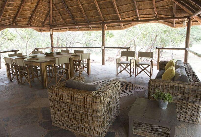 فندق Zebra Nature Reserve