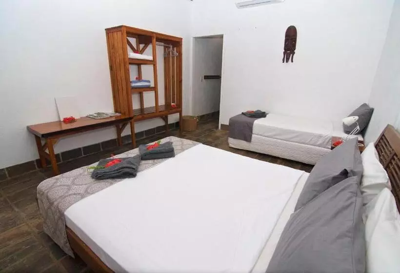 استراحتگاه Deco Stop Lodge