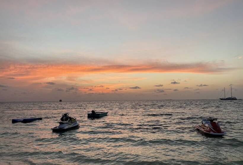 Szálloda Lagoona Sunset