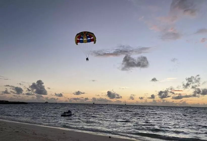 هتل Lagoona Sunset