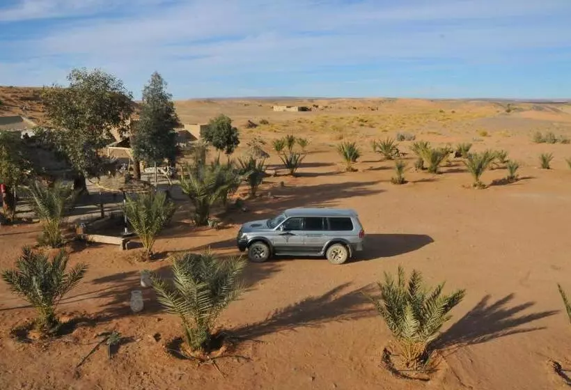 Hotelli Maison Acacias