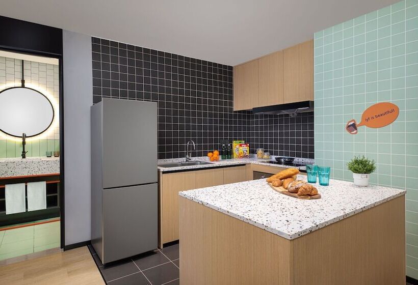 Lyf Midtown Hangzhou