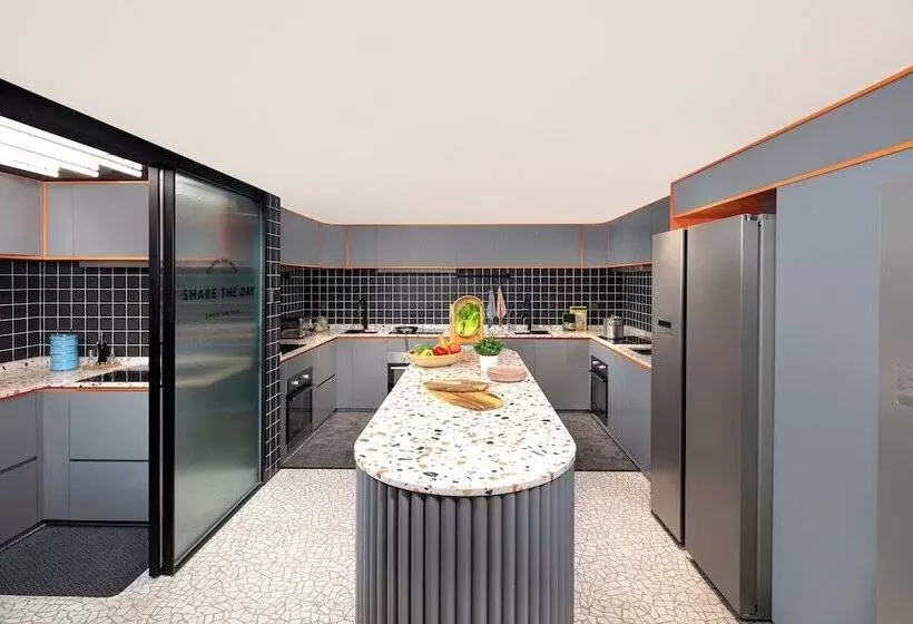 Lyf Midtown Hangzhou