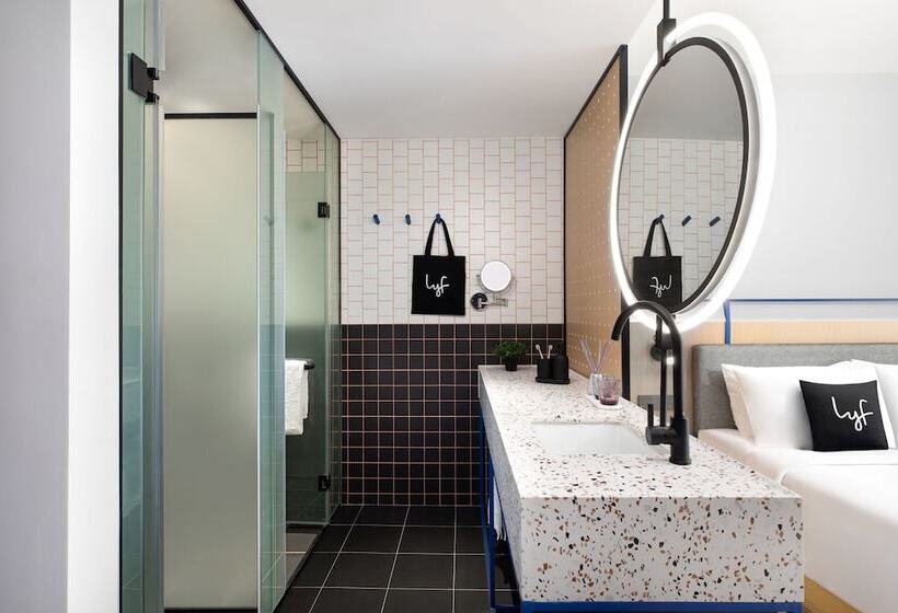 Lyf Midtown Hangzhou