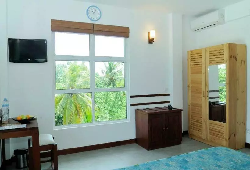 پانسیون Antares Dhangethi & Spa