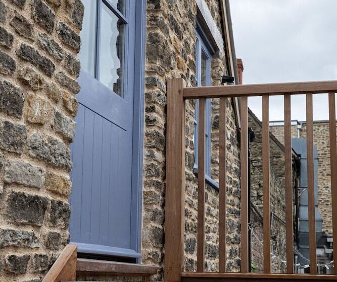 호스텔 The Nog Inn