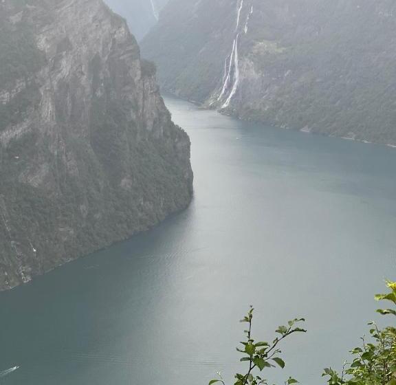 Szálloda Eidsdal Rest House