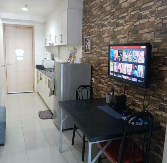 Hotel Liam S Staycation