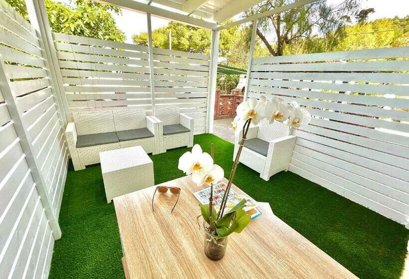 פנסיון Villa Latino