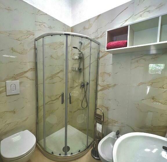 פנסיון Villa Latino