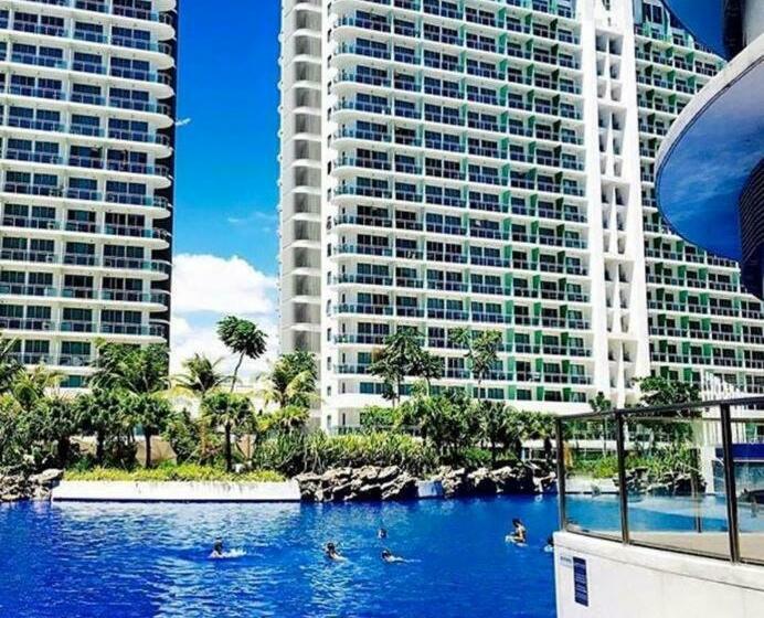 Azure C1 With Balcony Wifi Multiple Units Near Airport