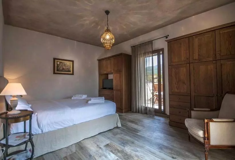 Hotelli Family Farm Soc. Agr. A R.l