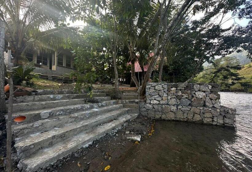هاستل Yaxlik River Lodge