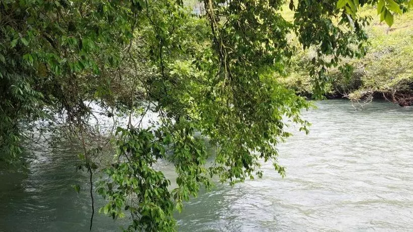 هاستل Yaxlik River Lodge