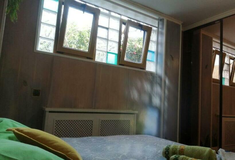 Bed and Breakfast Habitacion En Casa De Marisa Y Juan