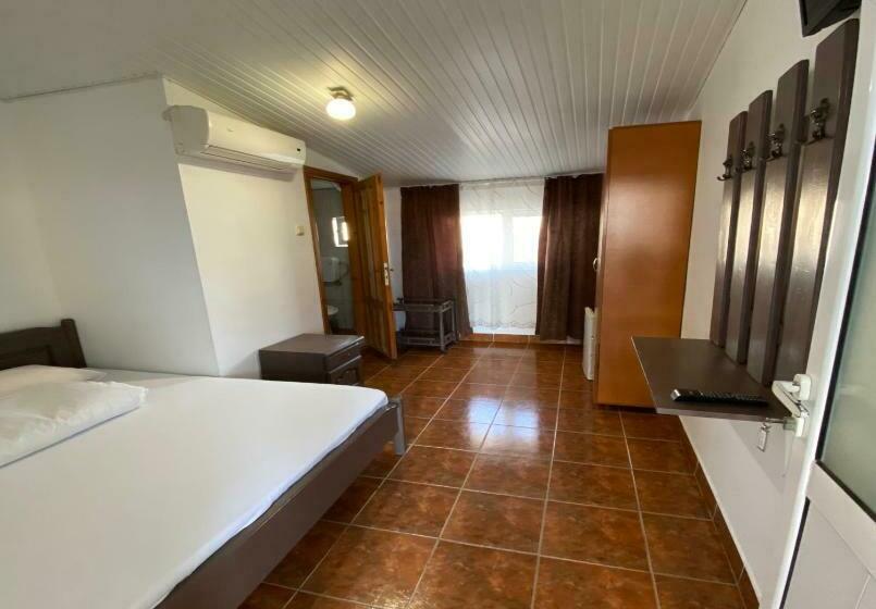 پانسیون Casa Ciobi