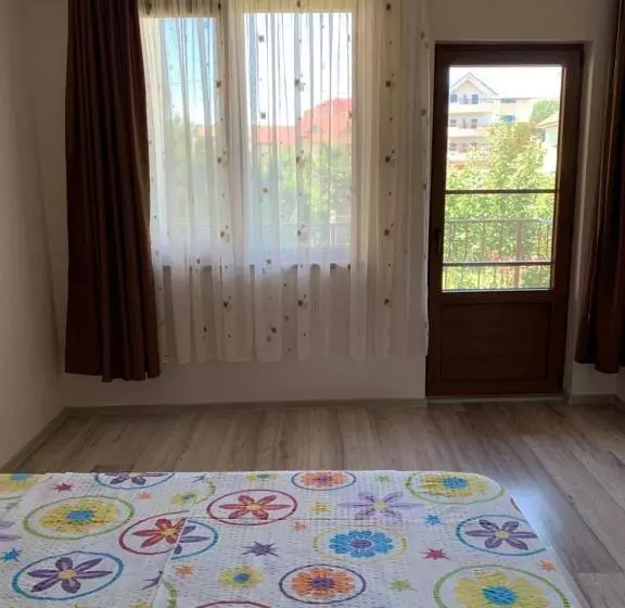 ペンション Vila Corina