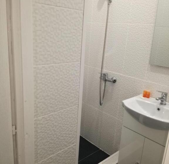 بنسيون Yraida S House Constanta