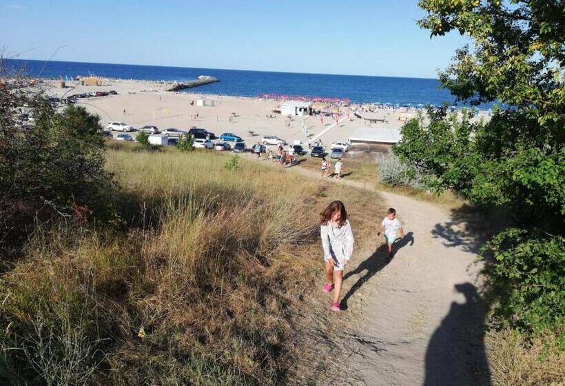 بنسيون Yraida S House Constanta