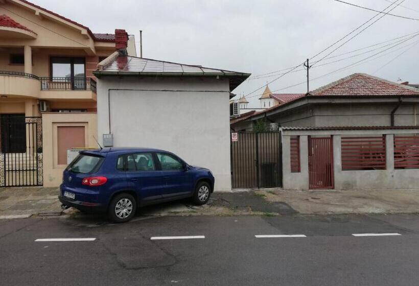 بنسيون Yraida S House Constanta