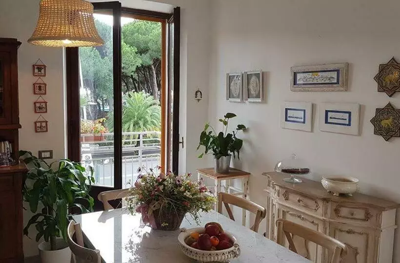 Aamiaismajoitus (B&B) Brezza Marina