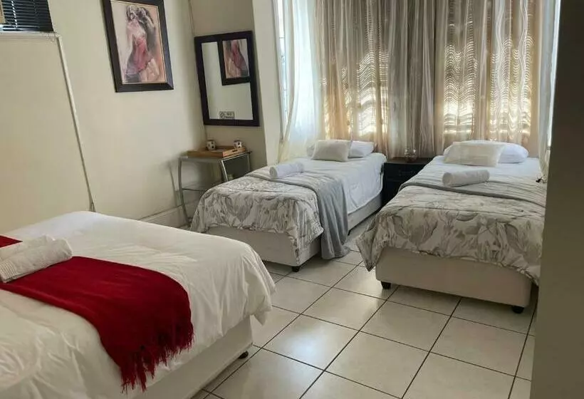 تختخواب و صبحانه Fj S Place